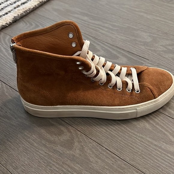 Tournament High Sneakers